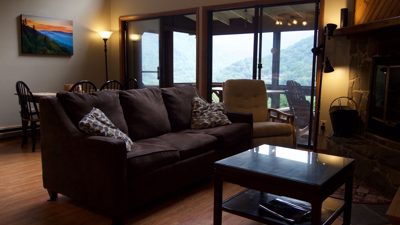 Photo of Livingroom in Valley Creek Run