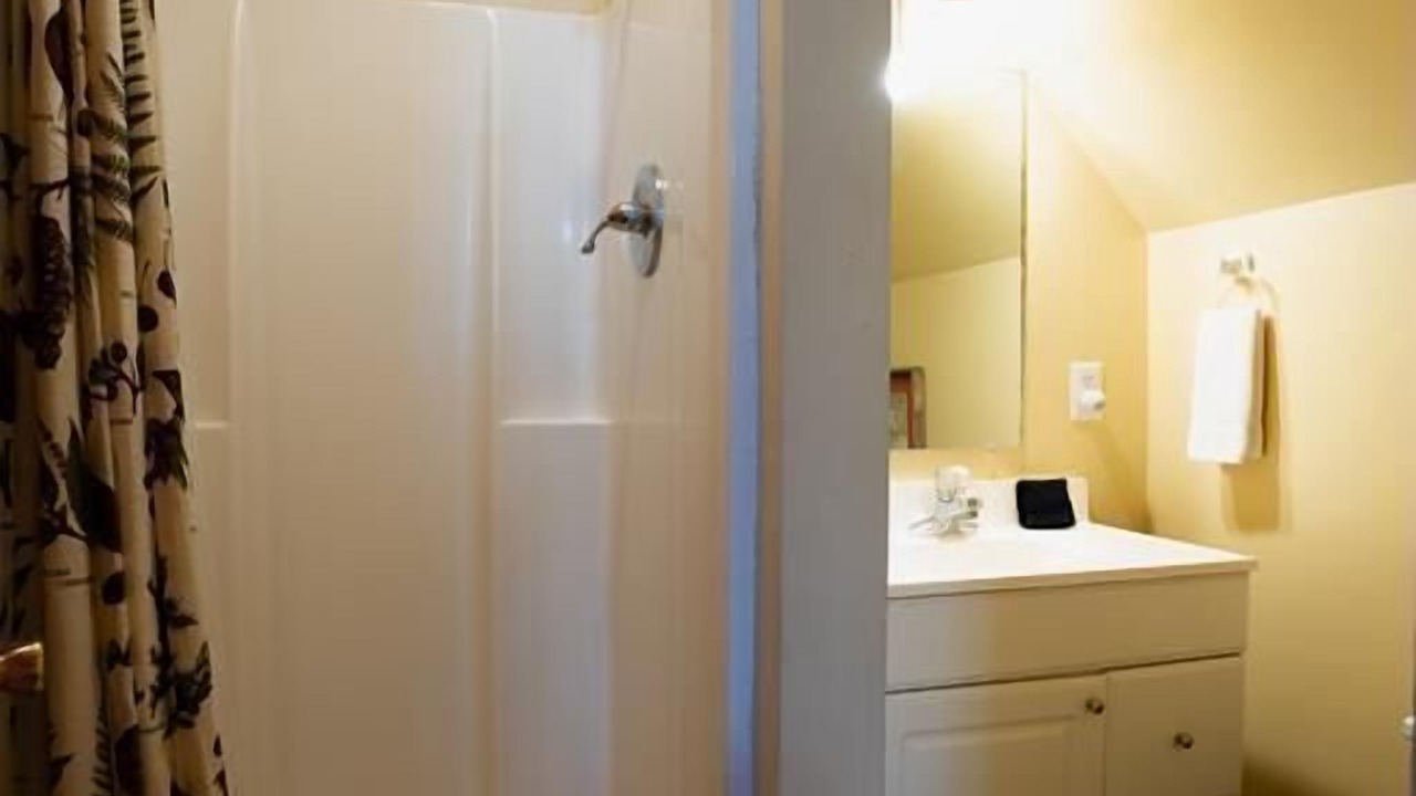 Photo of Bathroom in Buck Mountain