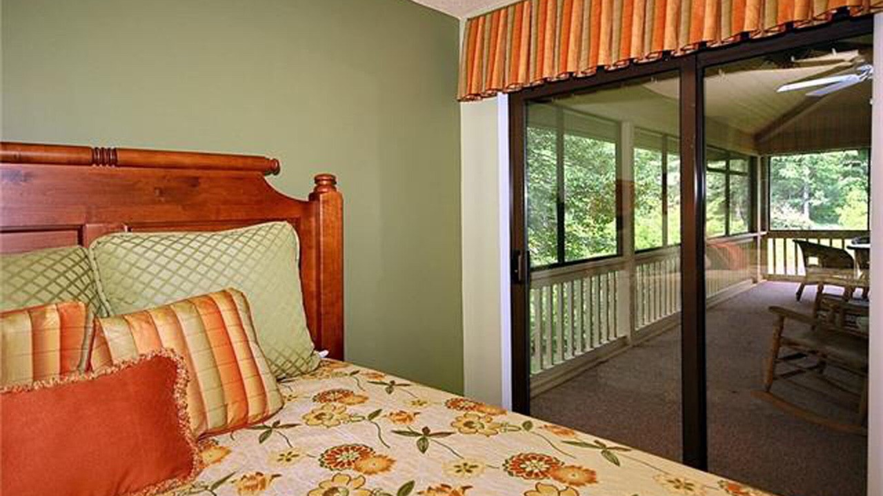 Photo of Bedroom in Cummings Cove