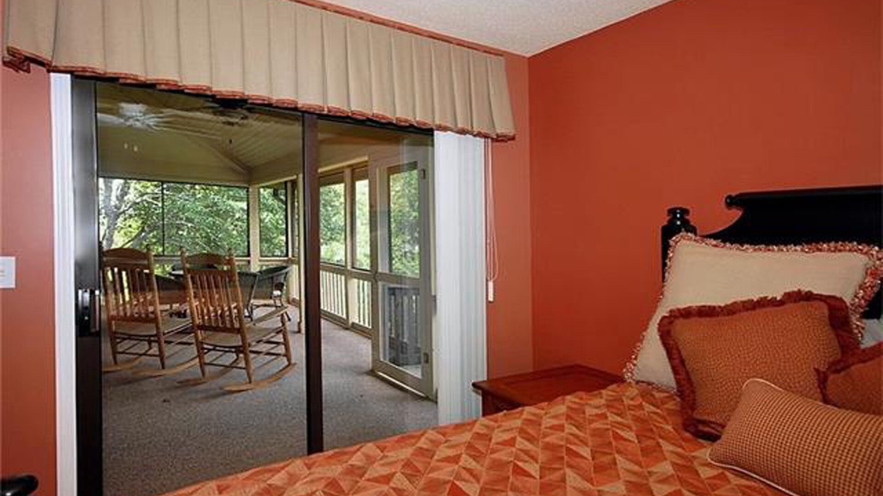 Photo of Bedroom in Cummings Cove