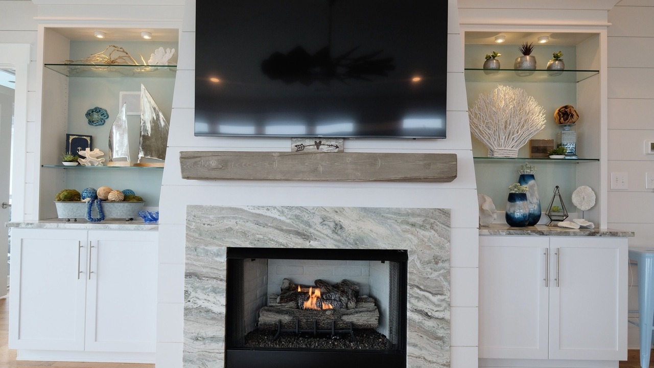 Photo of Livingroom in Oak Island