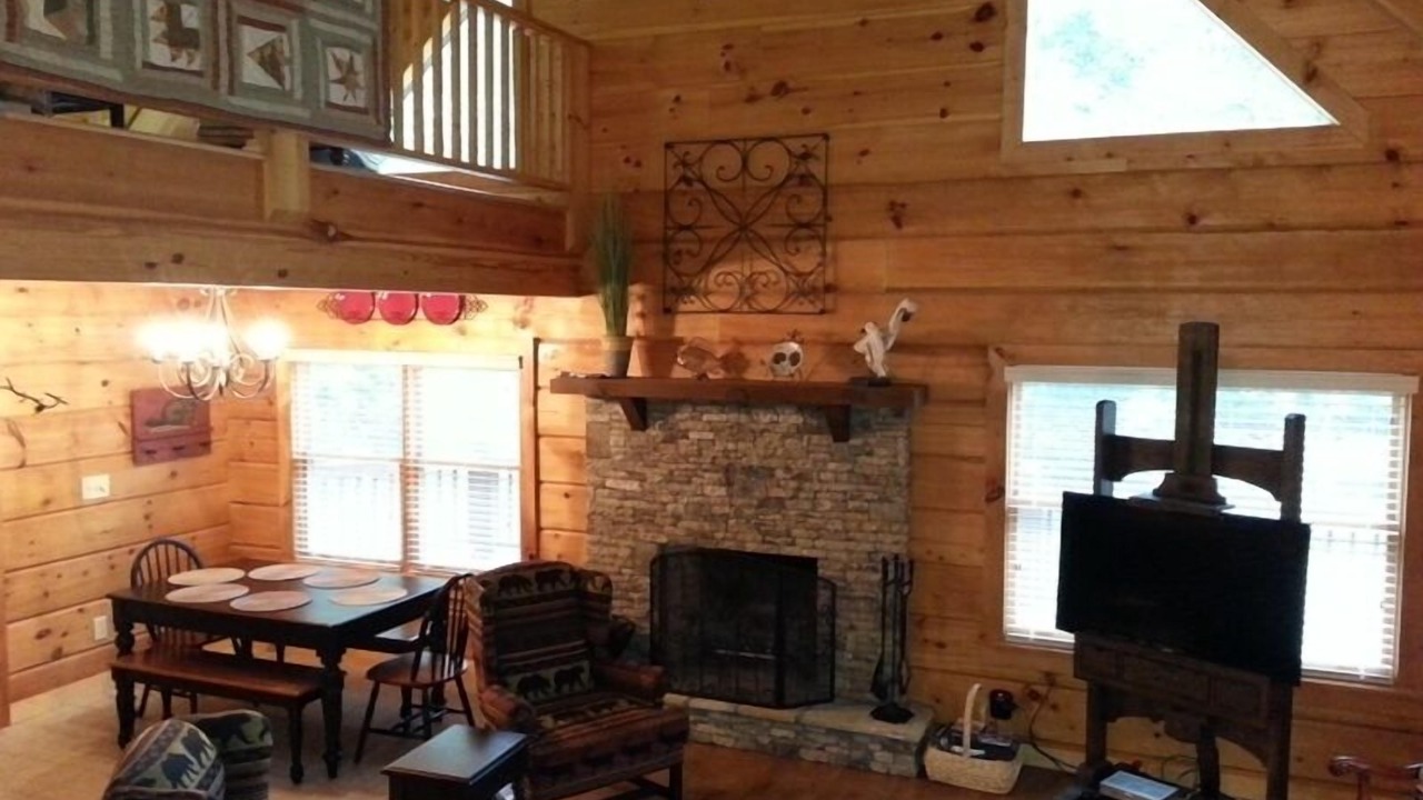 Photo of Livingroom in Brasstown