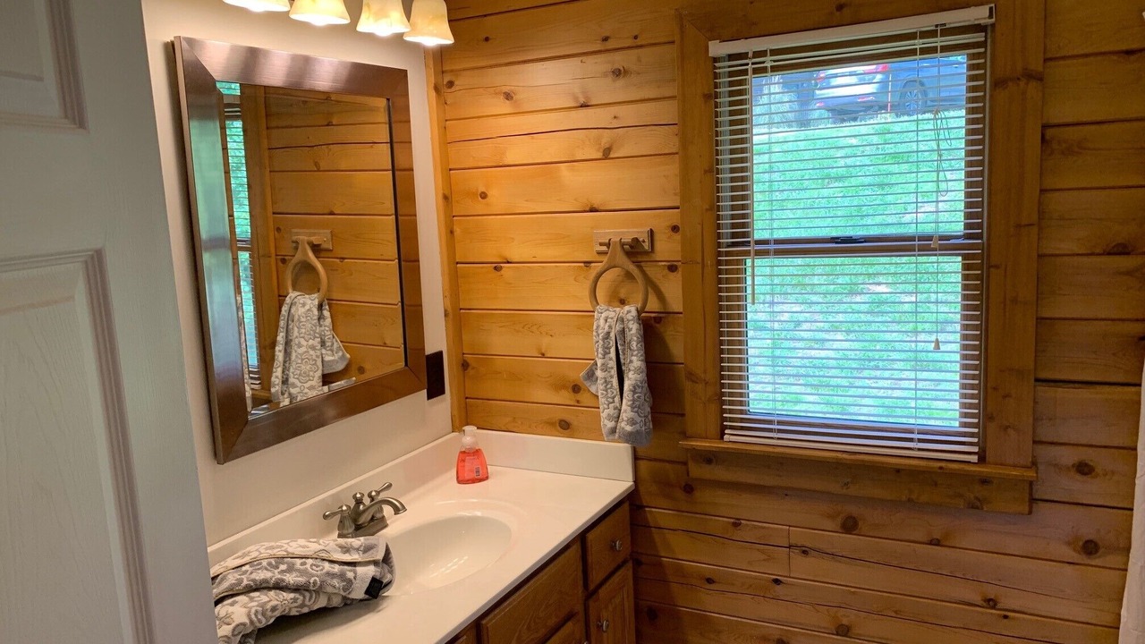 Photo of Bathroom in Stokes
