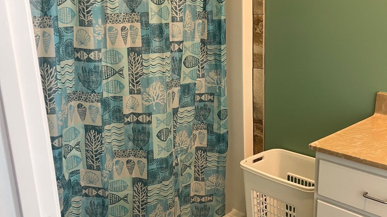 Photo of Bathroom in Cedar Island