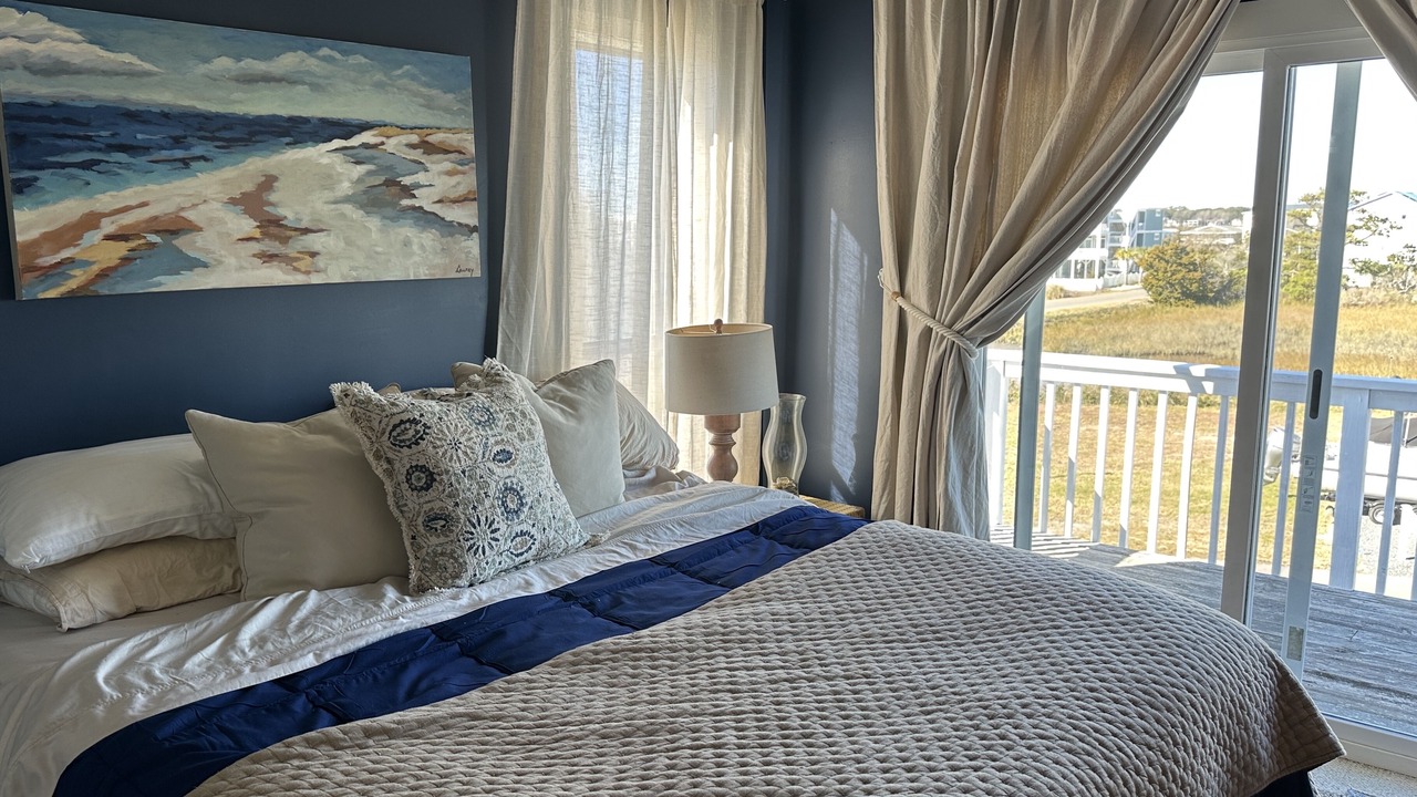 Photo of Bedroom in Sunset Beach