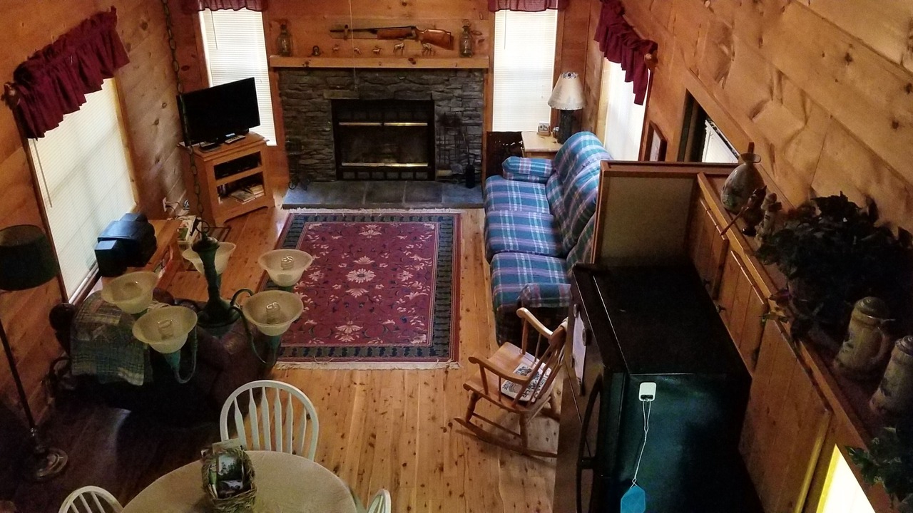 Photo of Livingroom in Cedar Mountain