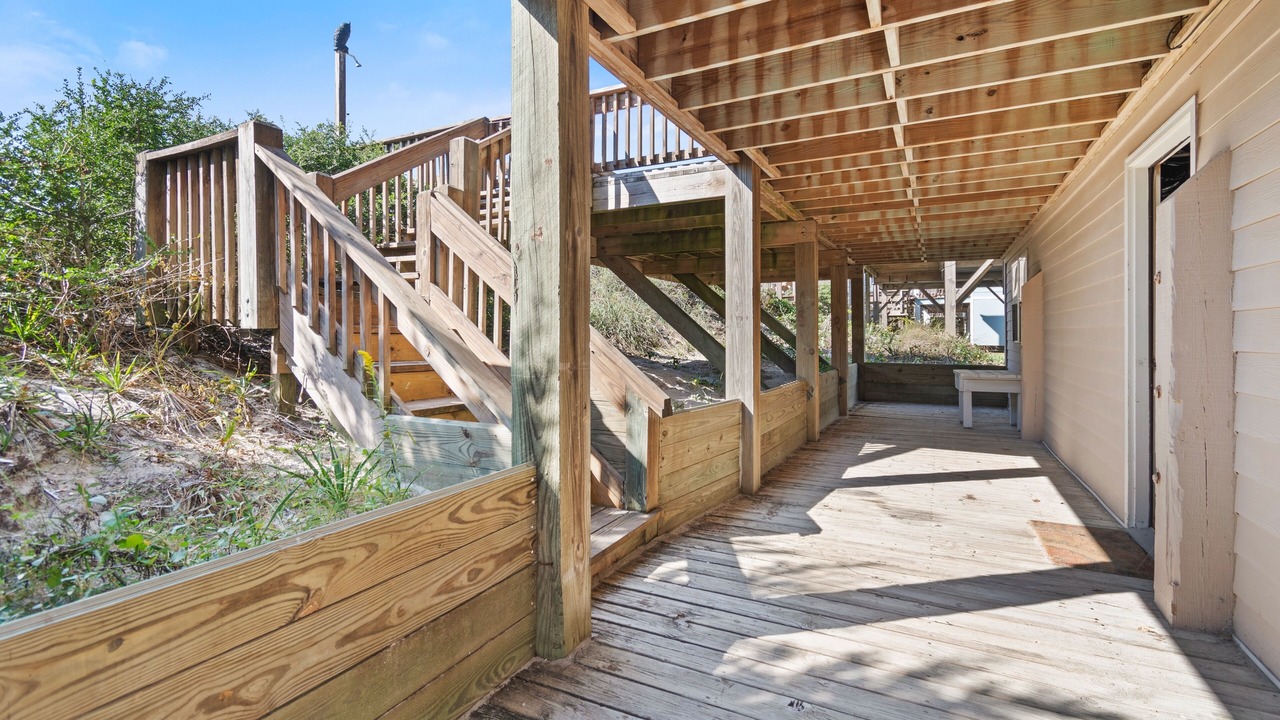 Photo of Patio Balcony in Holden Beach
