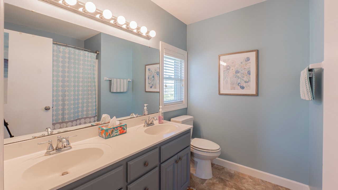 Photo of Bathroom in Shell Island