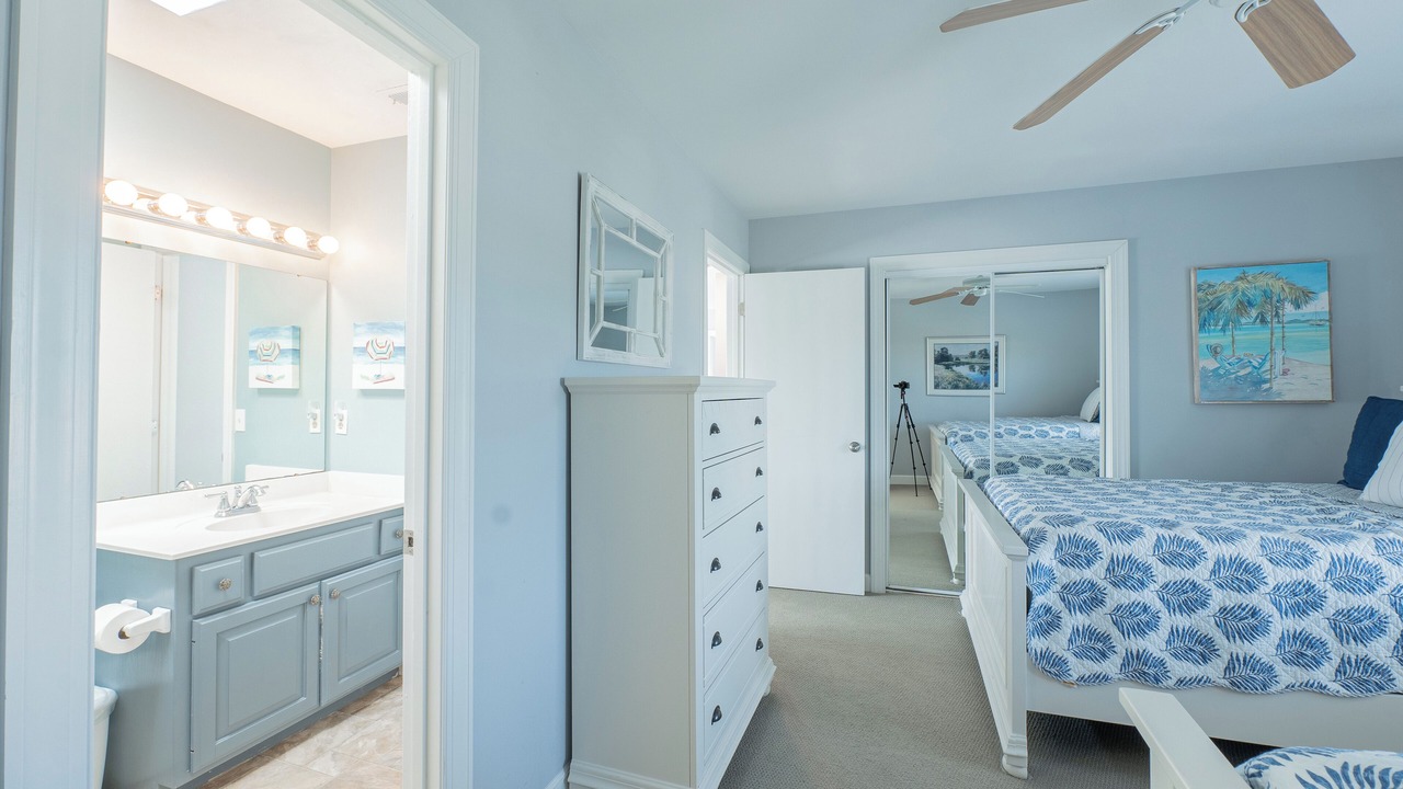 Photo of Bedroom in Shell Island