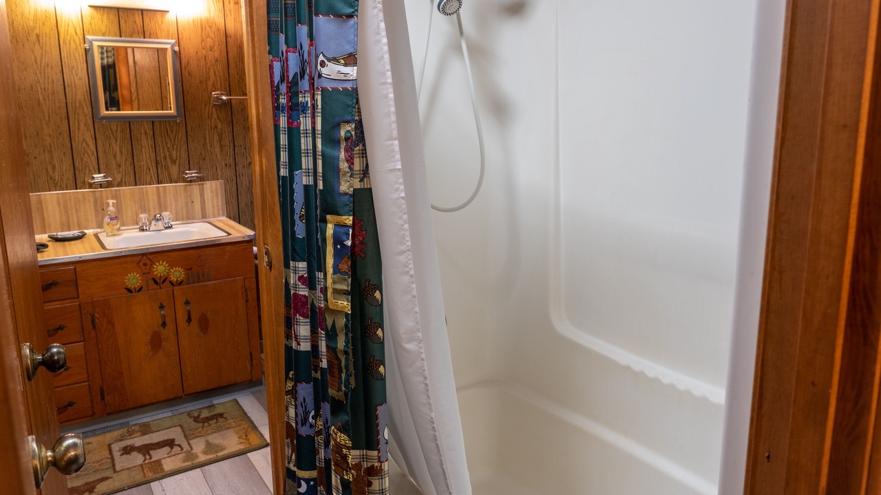 Photo of Bathroom in Frank