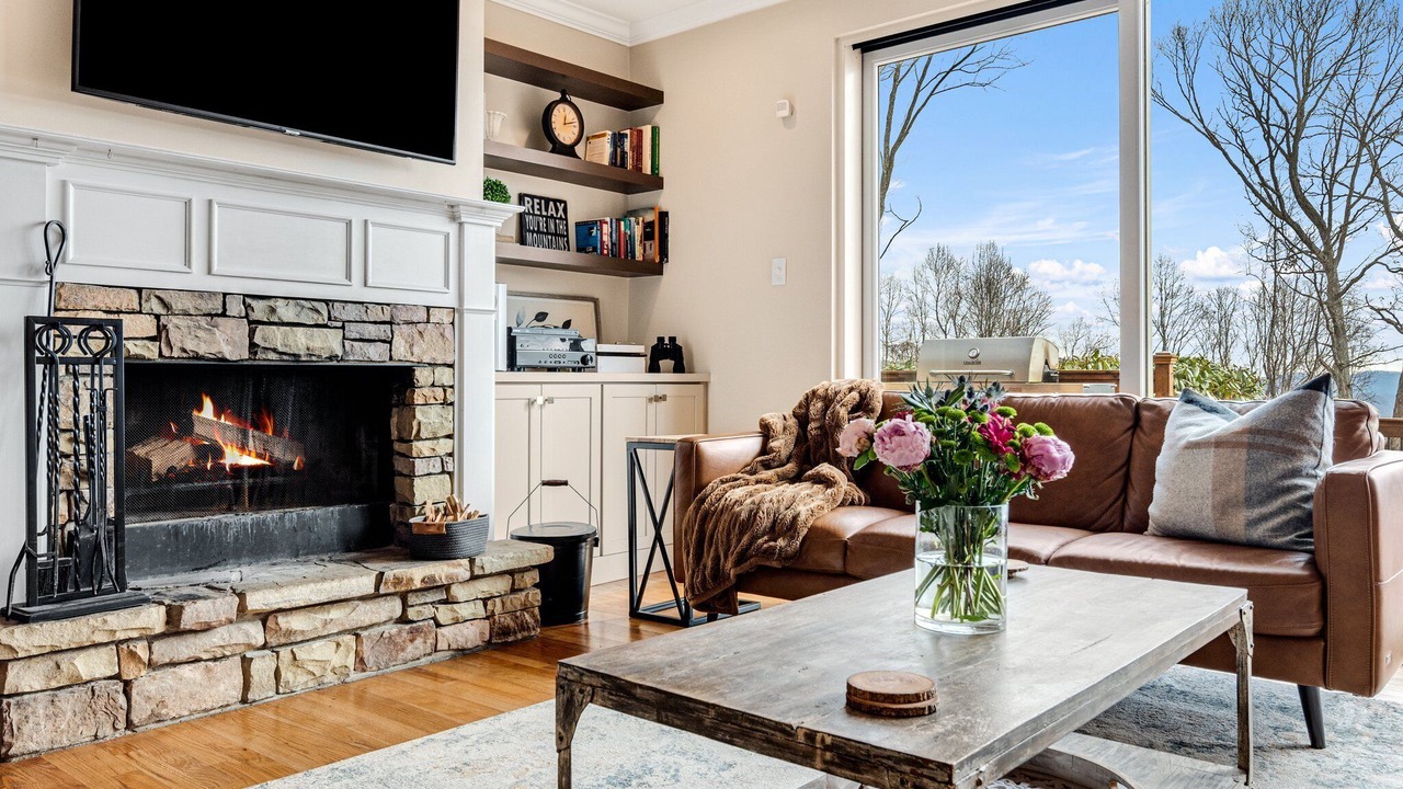 Photo of Livingroom in Skyland