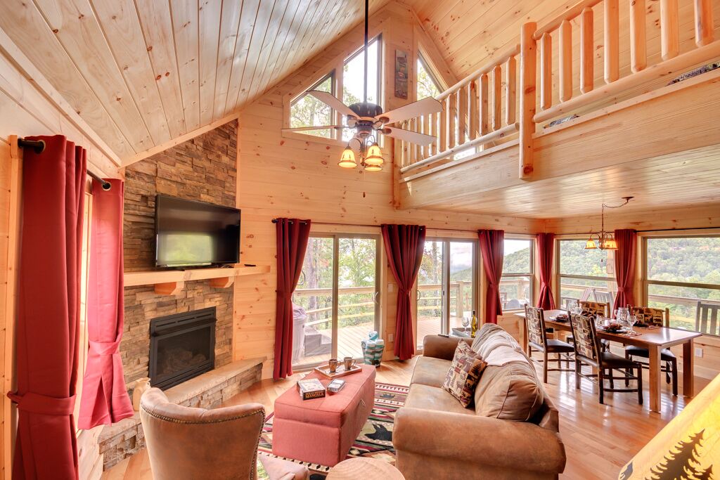 Photo of Livingroom in Bryson City