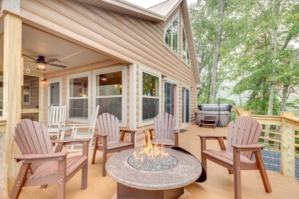 Photo of Patio Balcony in Bryson City