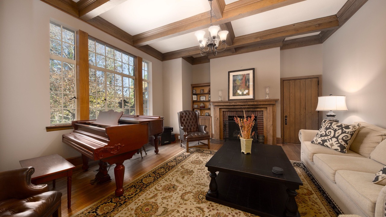 Photo of Bedroom in Skyland