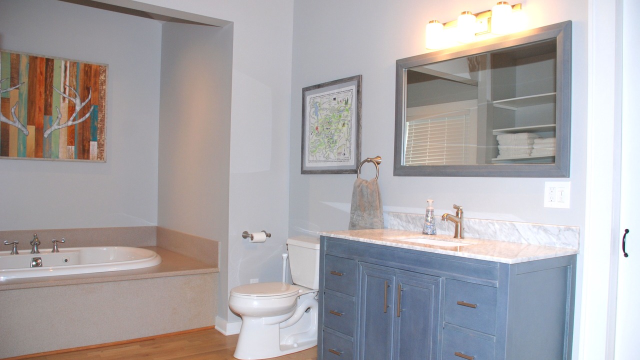 Photo of Bathroom in Cullowhee