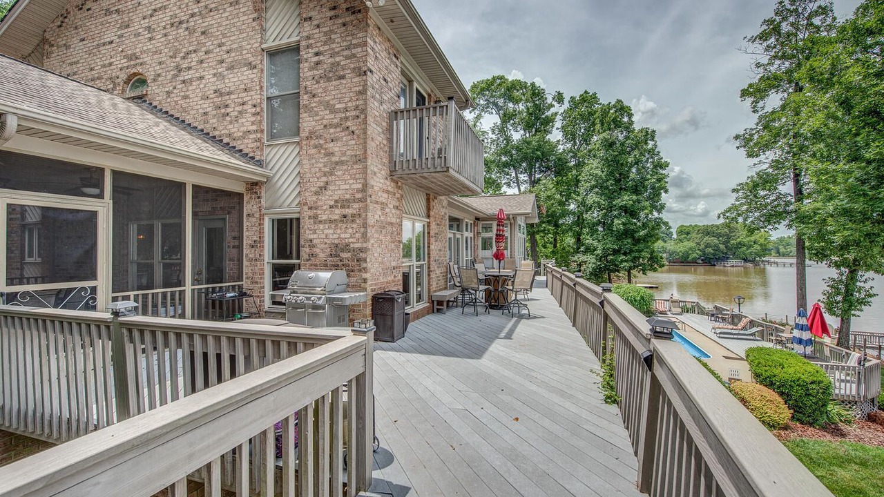 Photo of Outdoor in Belmont