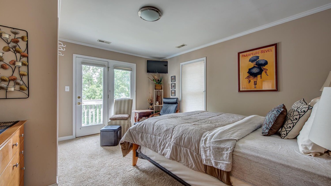 Photo of Bedroom in Belmont