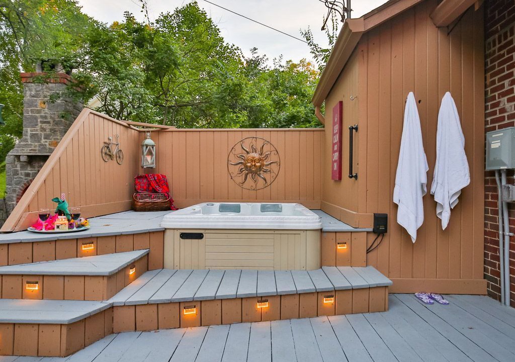 Photo of Outdoor in Hillsboro West End