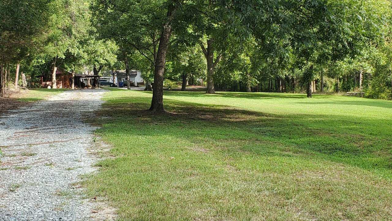 Photo of Outdoor in Elon