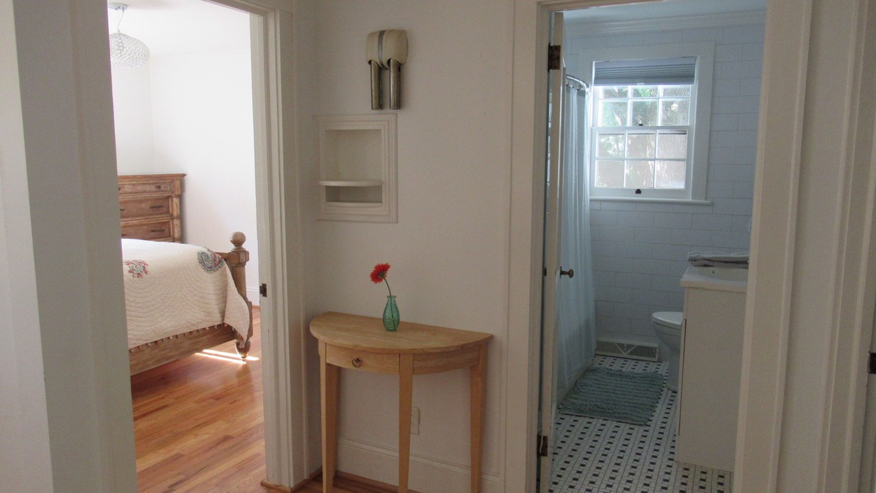 Photo of Bedroom in Elon