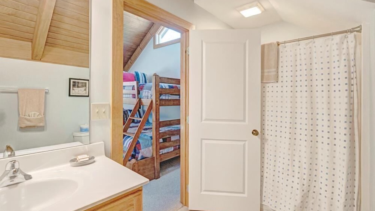 Photo of Bathroom in Foscoe