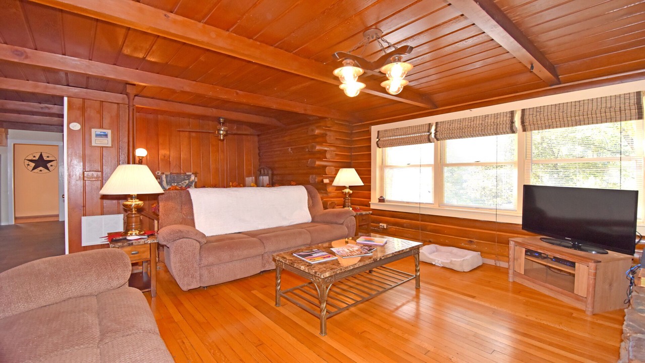 Photo of Bedroom in Candler