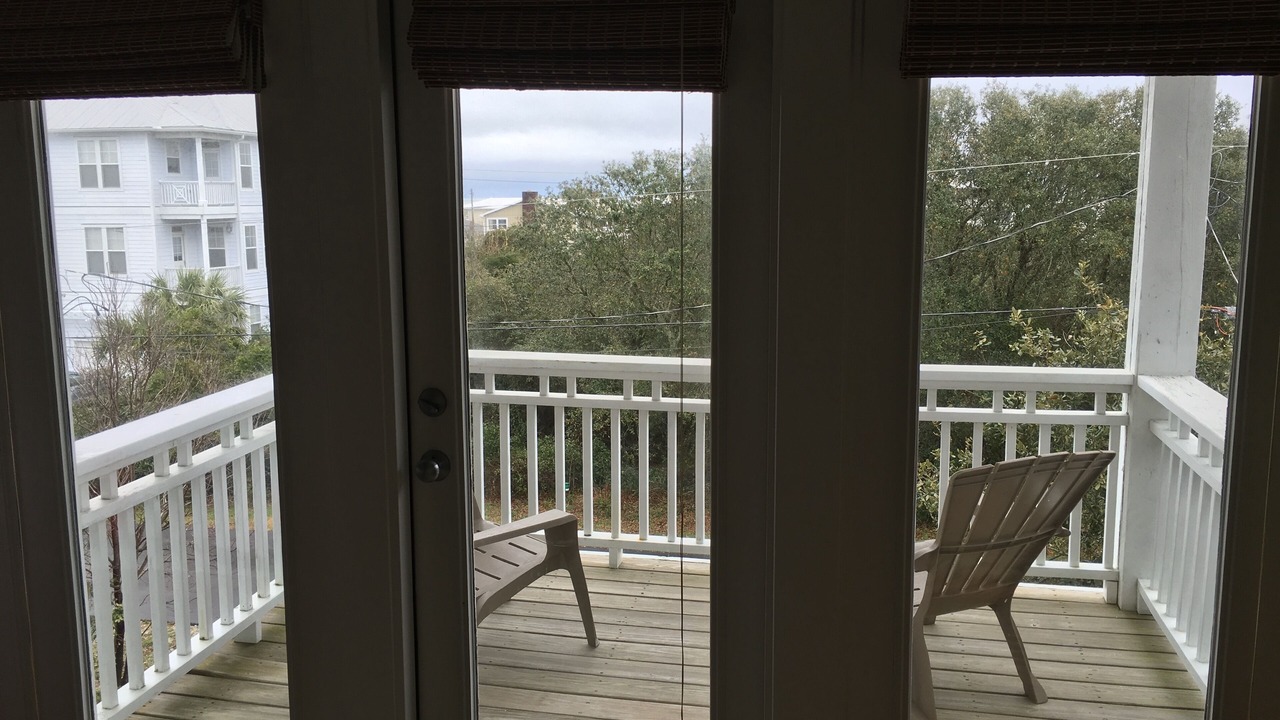 Photo of Patio Balcony in Wilmington Beach