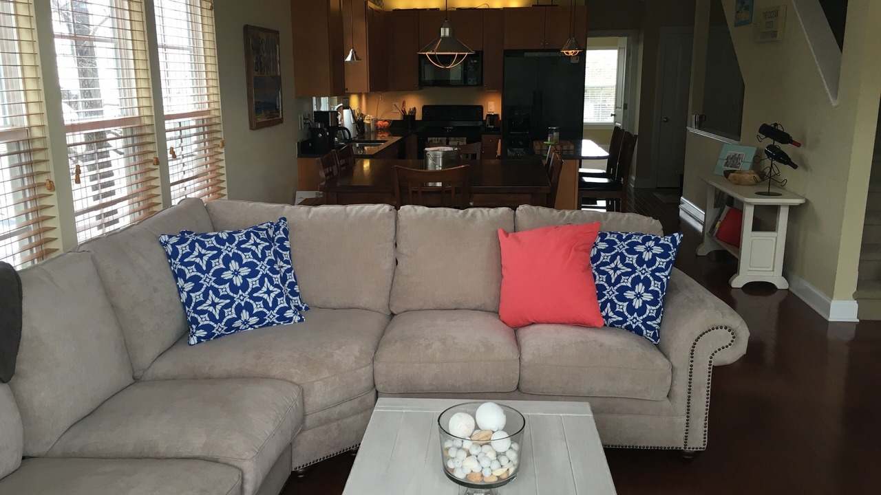 Photo of Livingroom in Wilmington Beach
