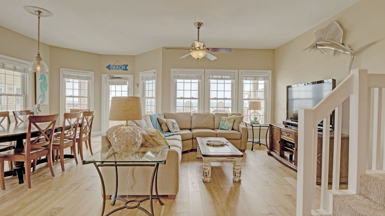 Photo of Livingroom in North Topsail Beach