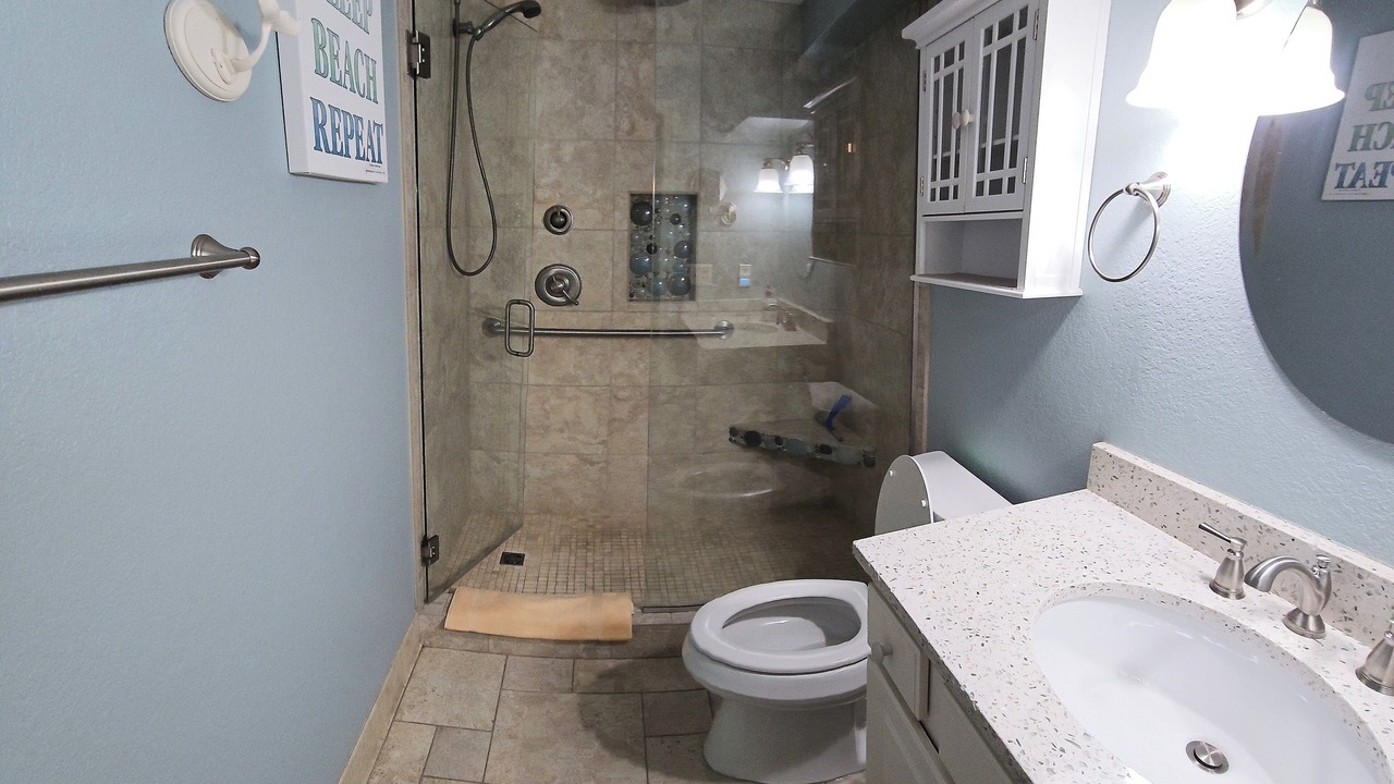 Photo of Bathroom in Kill Devil Hills