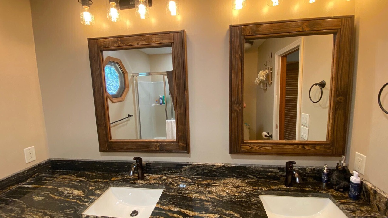 Photo of Bedroom in Upper Peachtree