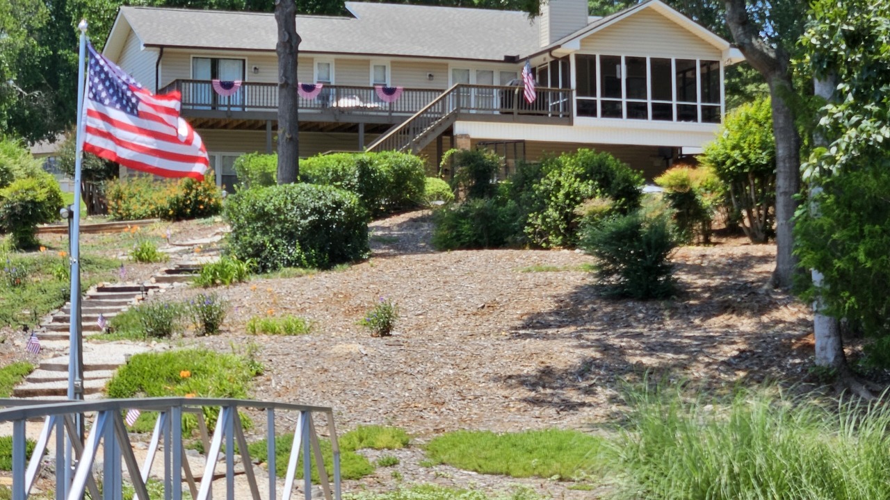 Photo of Outdoor in Seneca