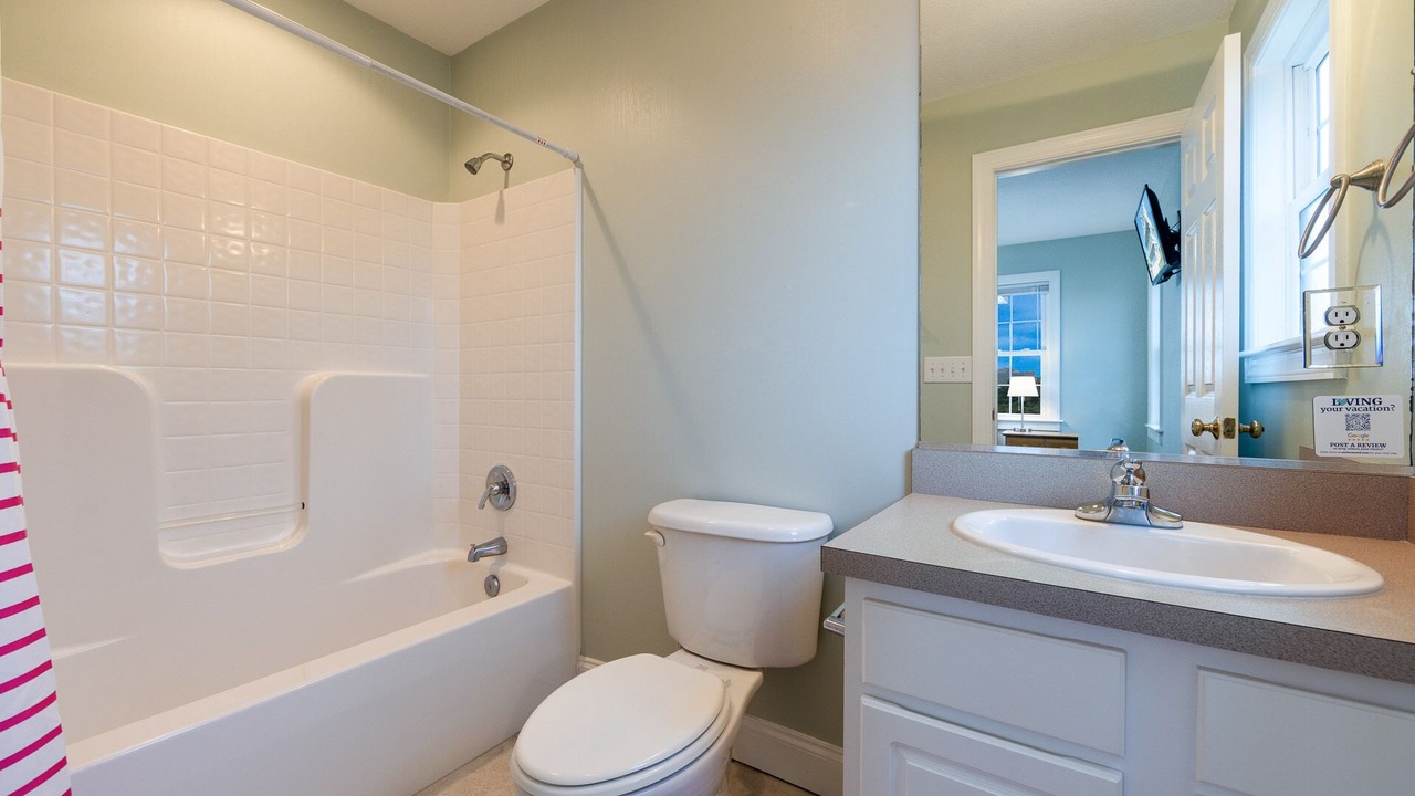 Photo of Bathroom in Wind Over Waves