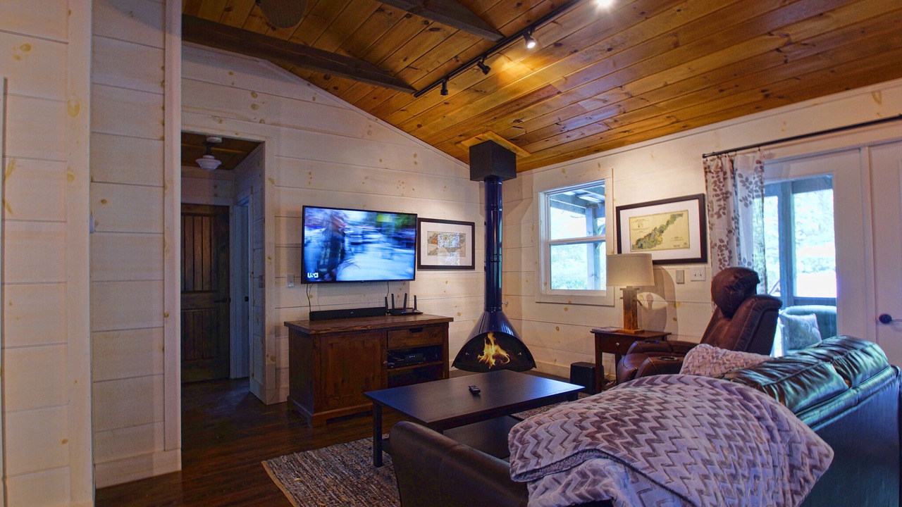 Photo of Bedroom in Cashiers