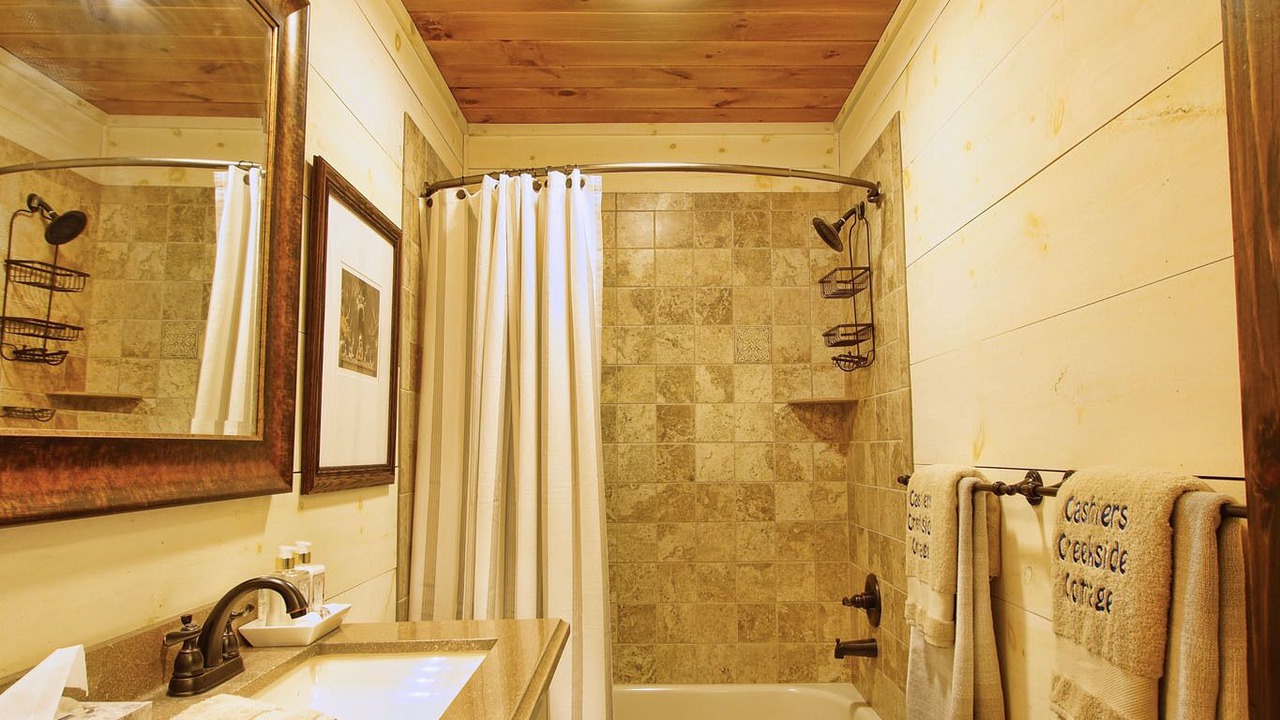 Photo of Bathroom in Cashiers