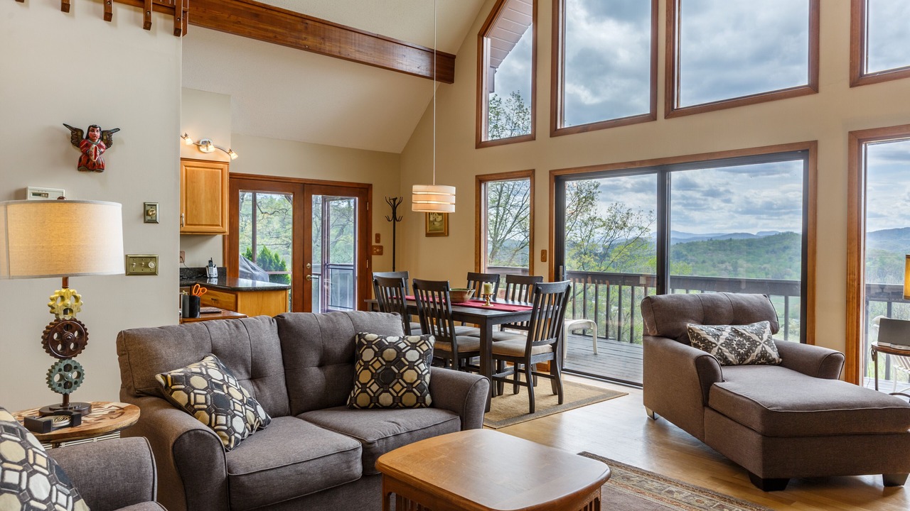 Photo of Livingroom in Pisgah Forest