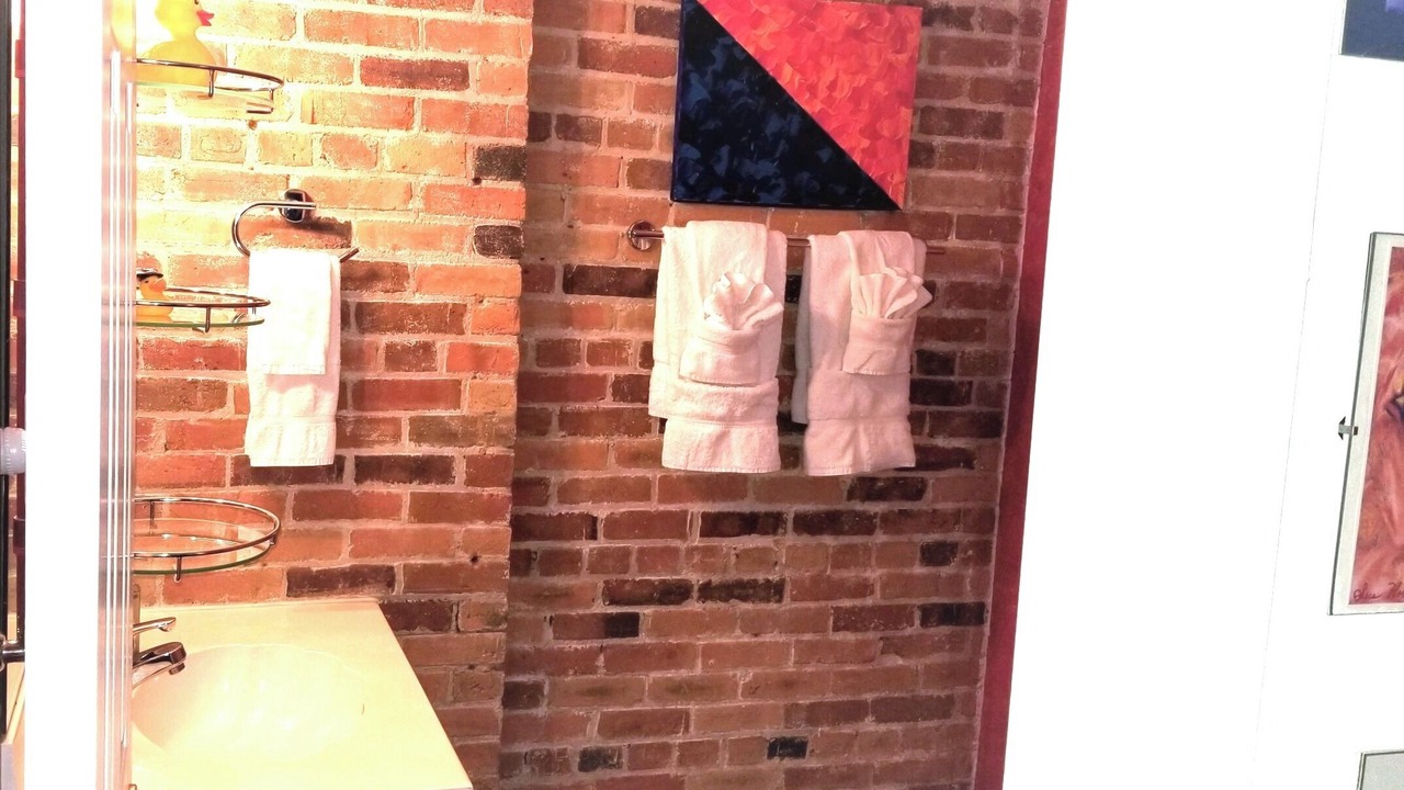 Photo of Bathroom in Wilmington Historic District