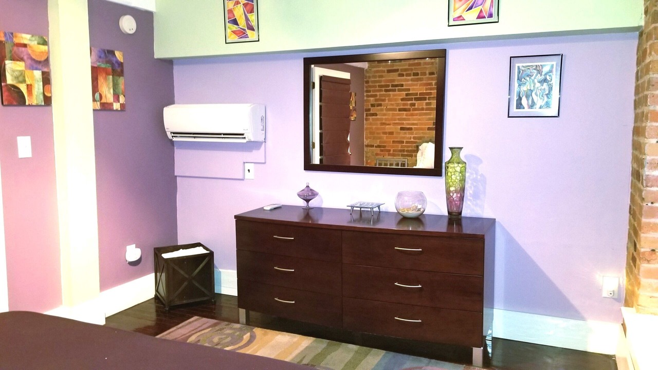 Photo of Bedroom in Wilmington Historic District