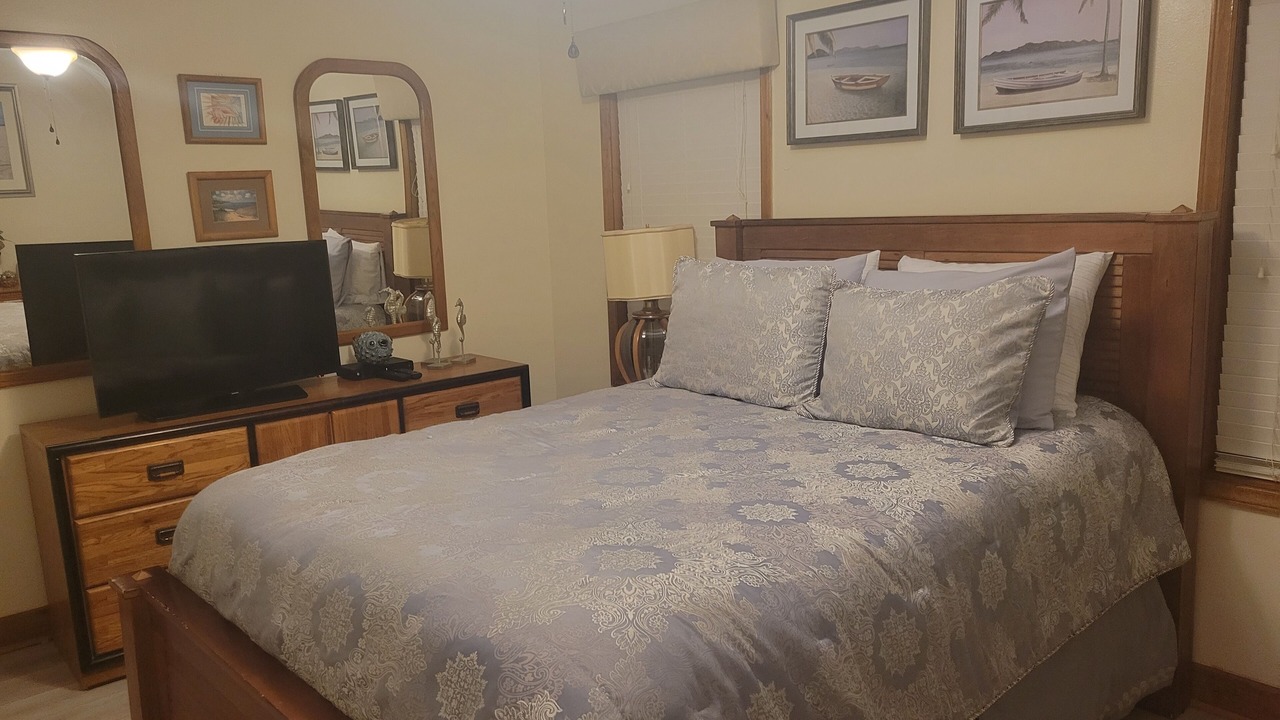 Photo of Bedroom in Sneads Ferry