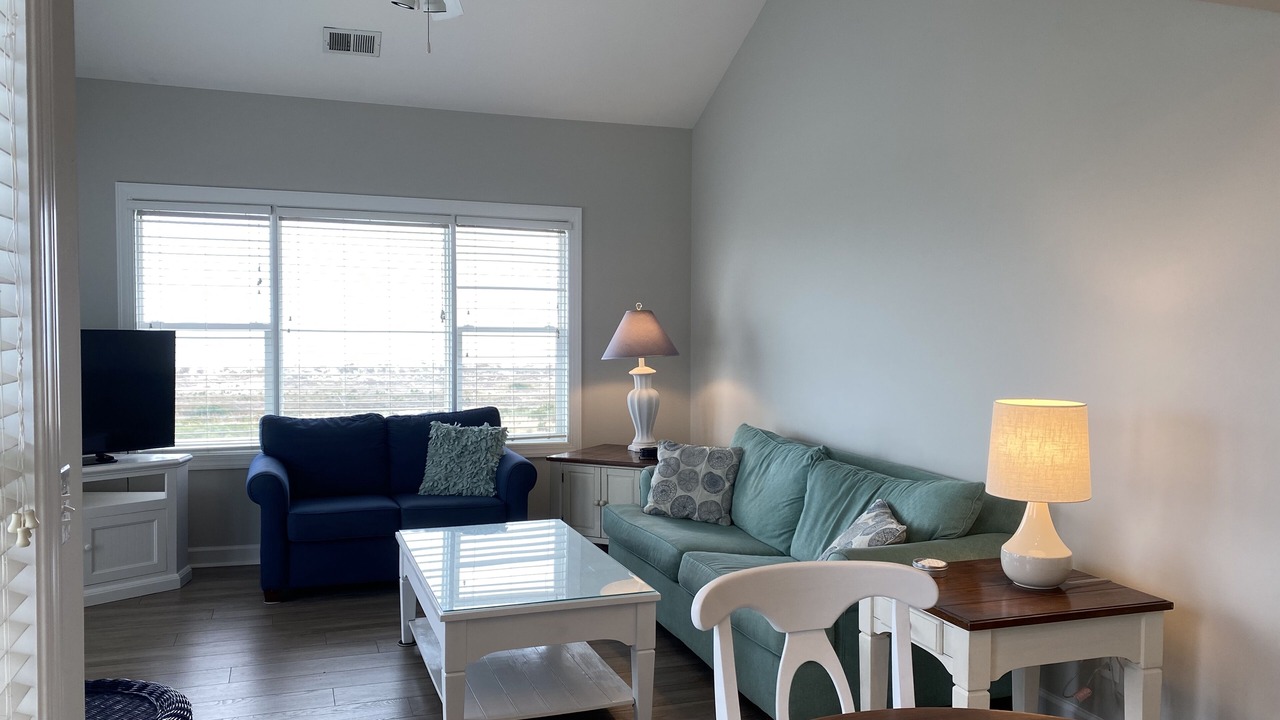 Photo of Livingroom in Ocean Isle Beach