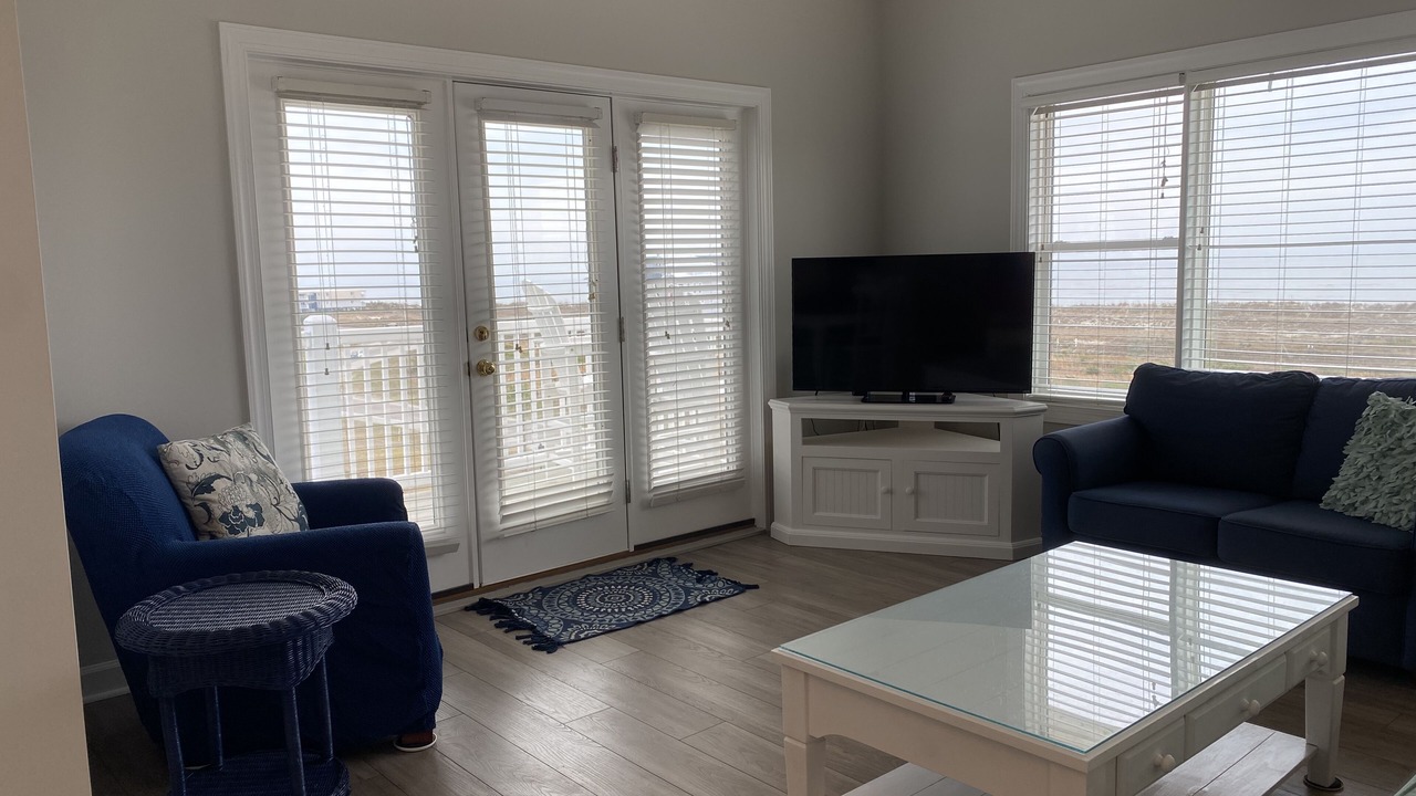 Photo of Livingroom in Ocean Isle Beach