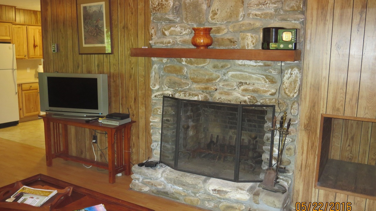 Photo of Livingroom in Burnsville