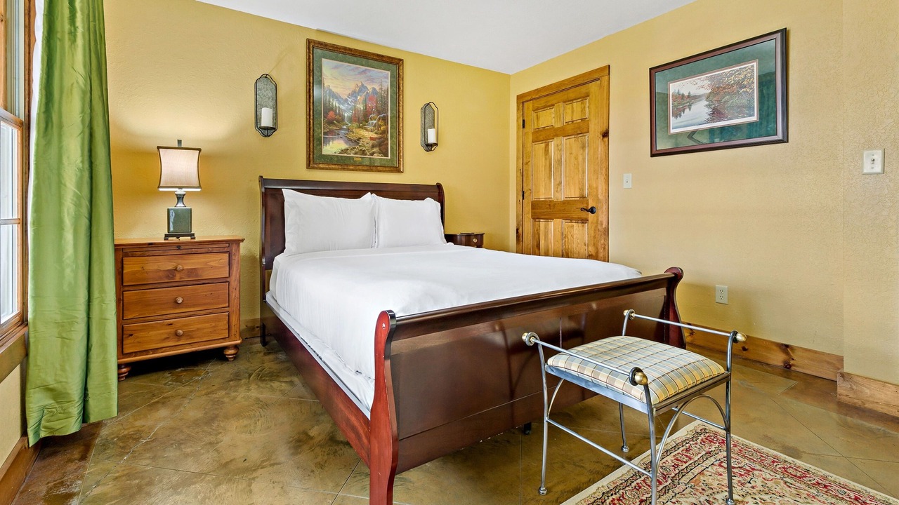 Photo of Bedroom in Mill Spring