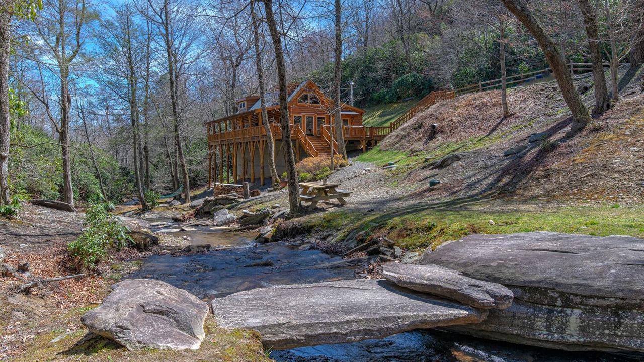 Photo of Outdoor in Black Mountain