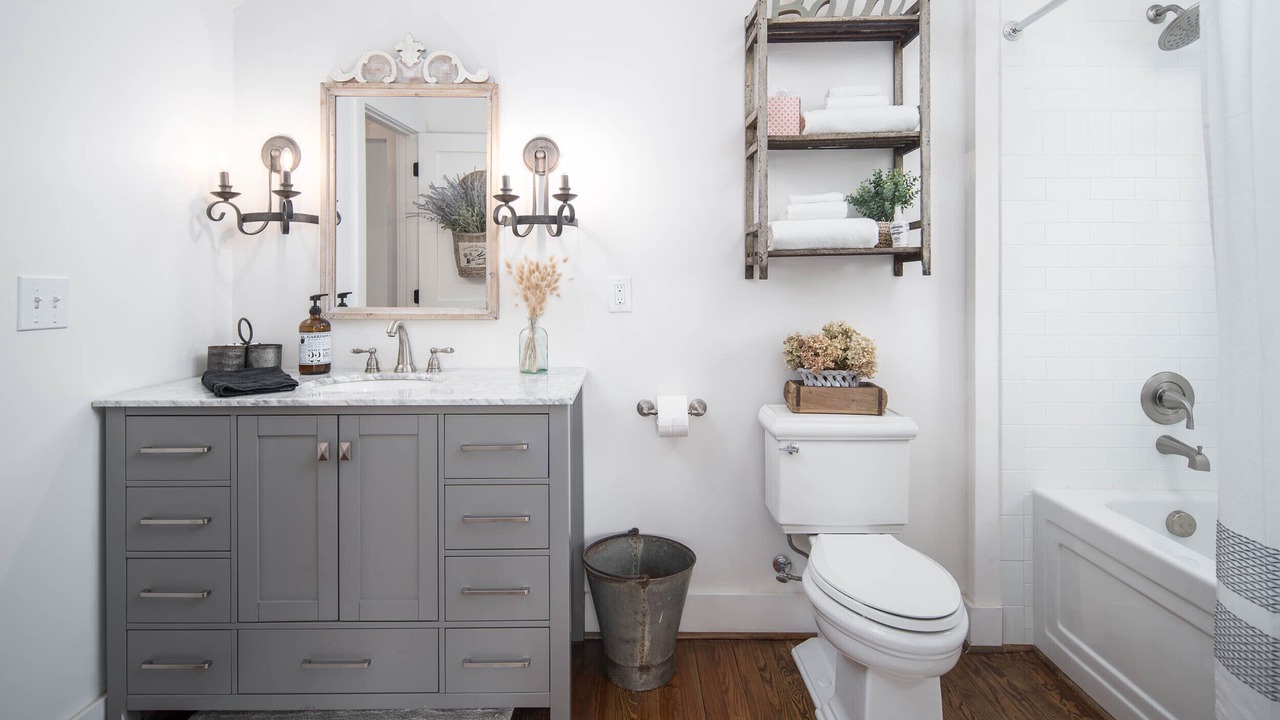 Photo of Bathroom in Blowing Rock