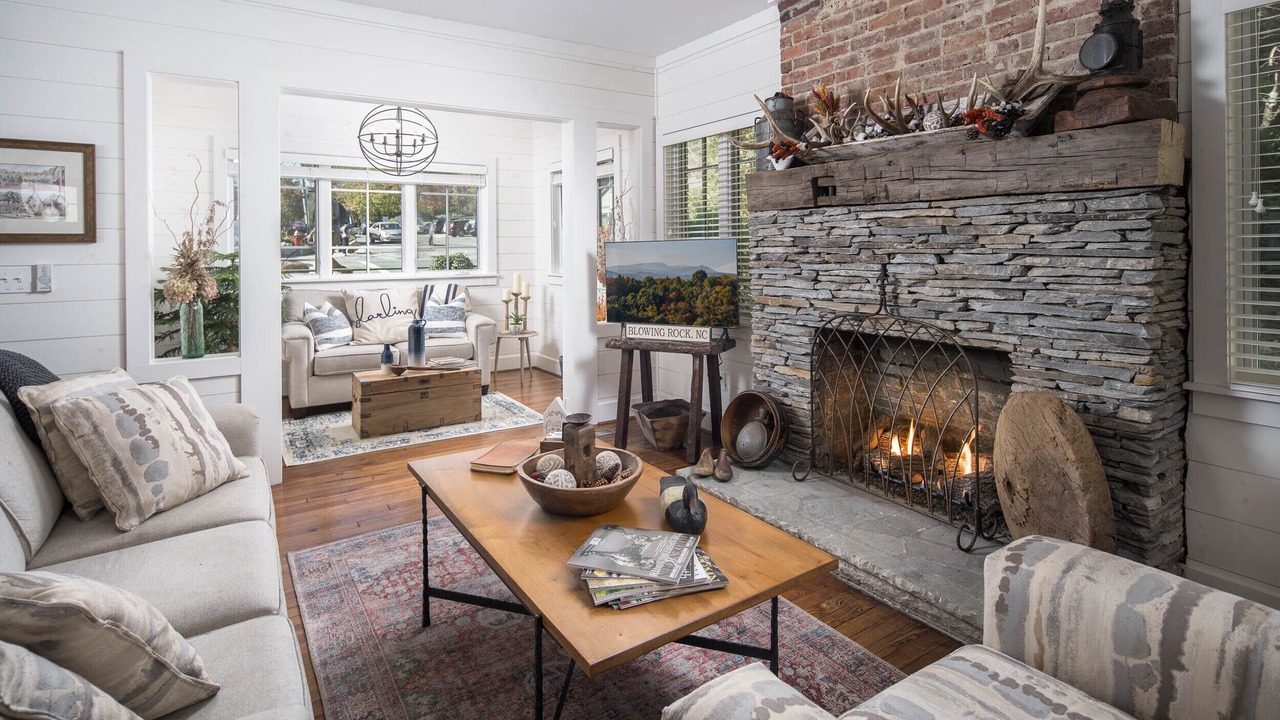 Photo of Livingroom in Blowing Rock