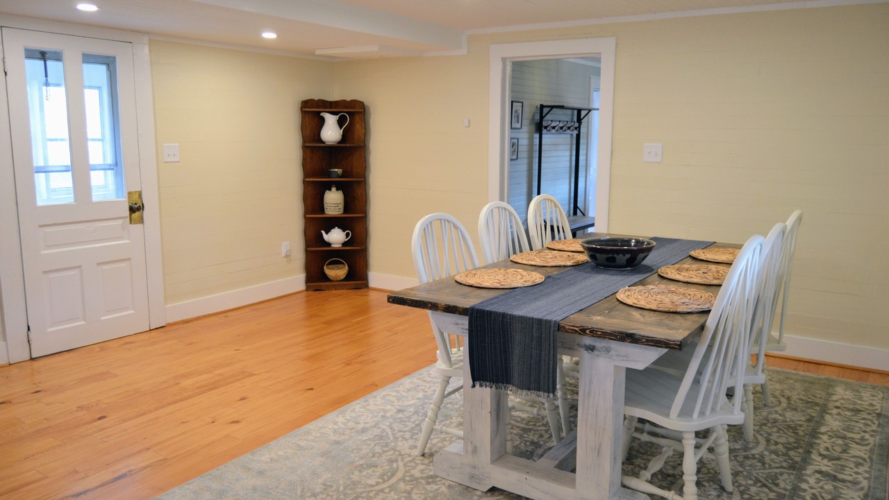 Photo of Bedroom in Stokes