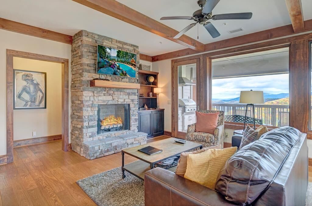 Photo of Livingroom in Boone