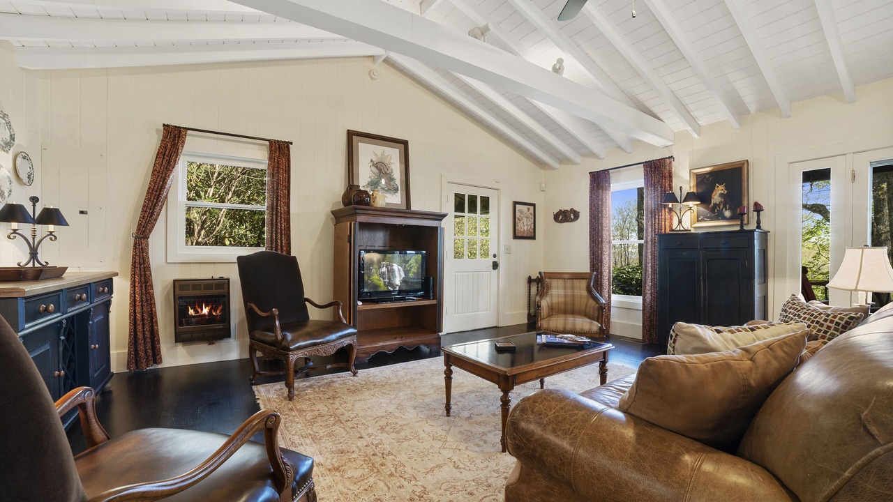 Photo of Livingroom in Cashiers