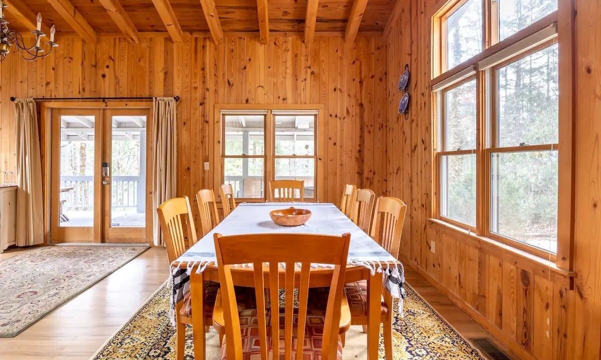 Photo of Livingroom in Highlands Hills